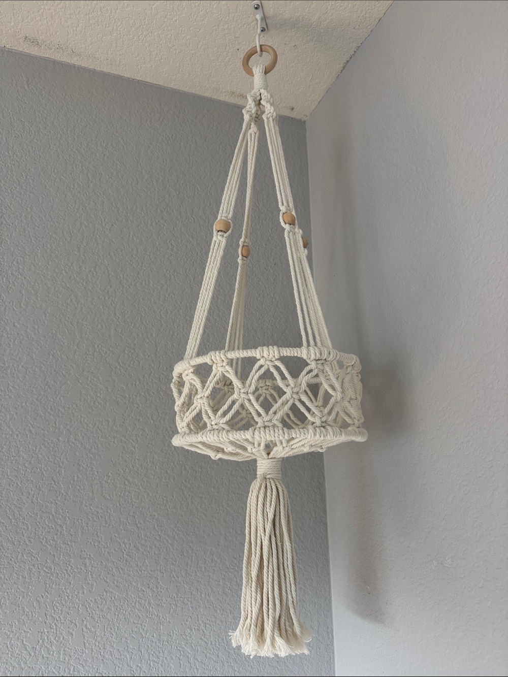 Macramé Hanging Planter Basket in Natural Cream